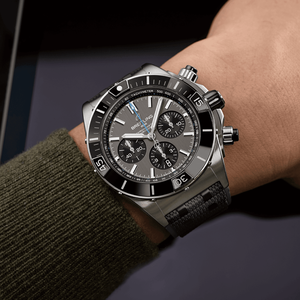 Годинник Breitling Super Chronomat B01 44 EB0136251M1S1